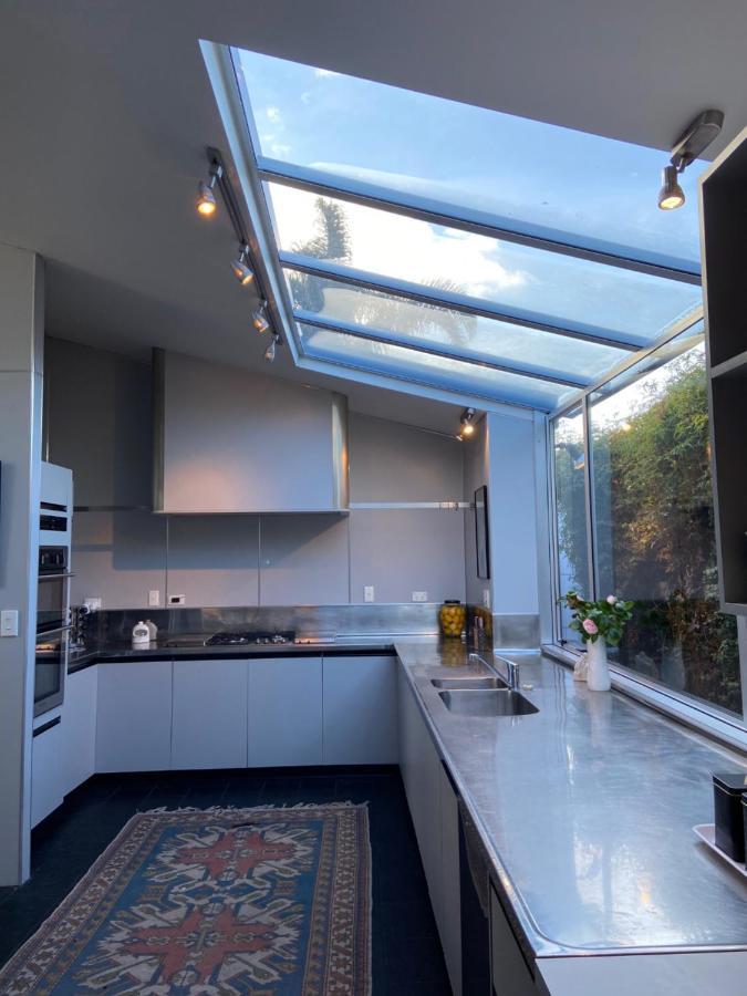 Maison Blue - Chic Inner City Townhouse 纳皮尔 外观 照片