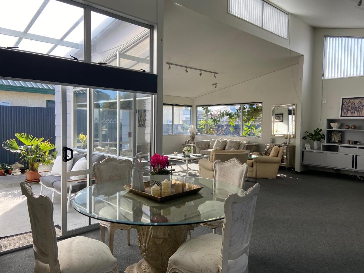 Maison Blue - Chic Inner City Townhouse 纳皮尔 外观 照片